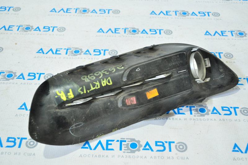 Bumper grille right Dodge Dart 13-16 under fog lights breakage of fastening