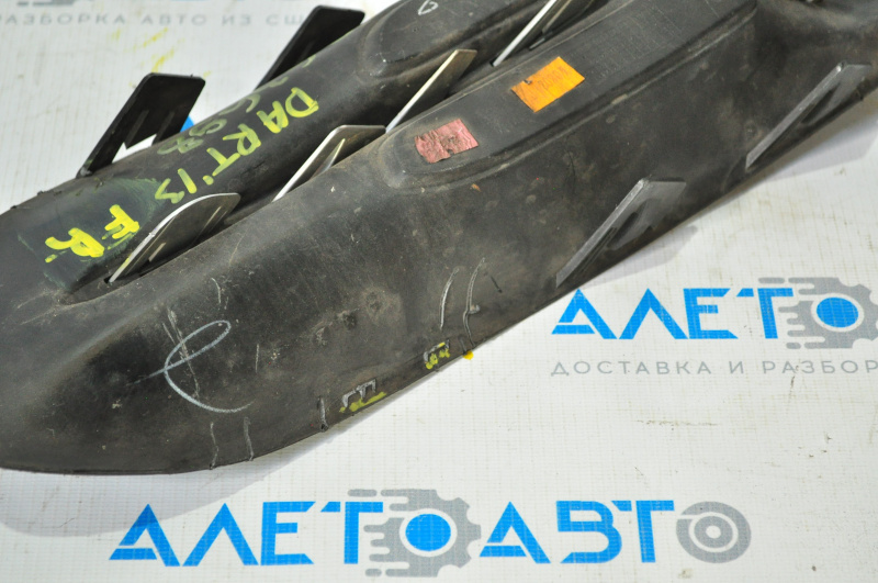 Bumper grille right Dodge Dart 13-16 under fog lights breakage of fastening