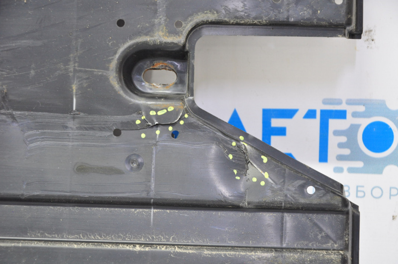 Right underbody protection Subaru XV Crosstrek 13-13 tears