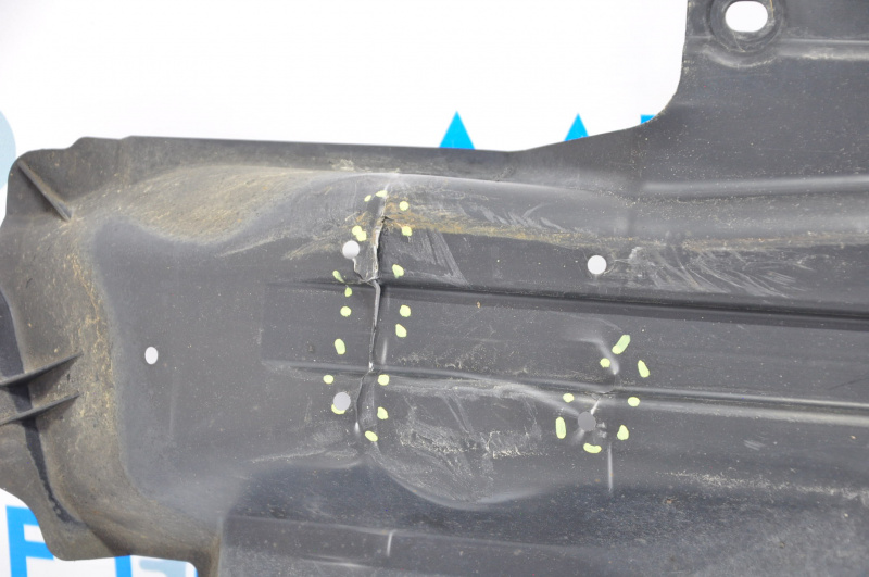 Right underbody protection Subaru XV Crosstrek 13-13 tears