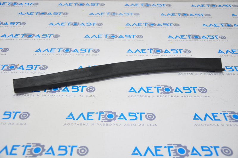 Subaru XV Crosstrek 13-17 Hood Seal