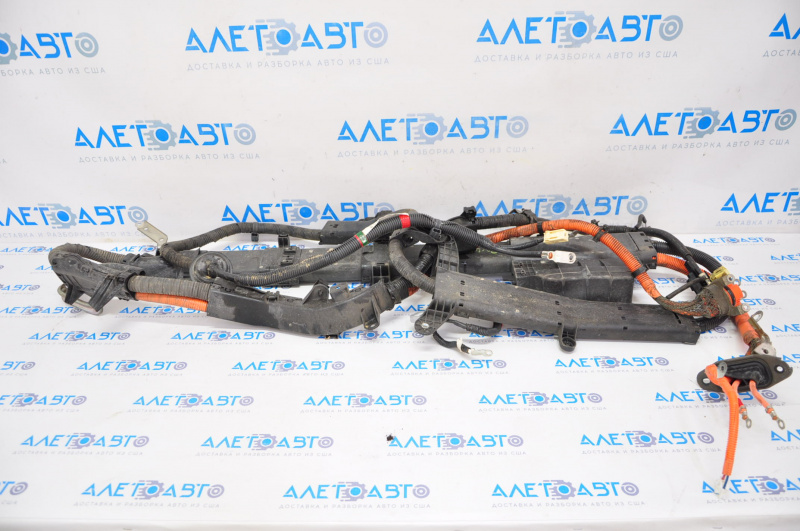 Power cable through the entire body to the battery Lexus RX450h 10-13