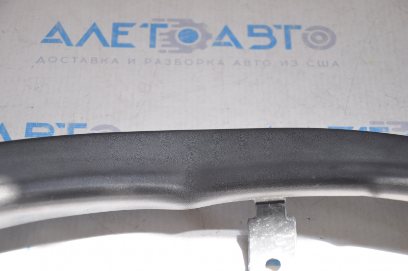 Front right fender arch trim Nissan Rogue 14-20 dented, broken mount