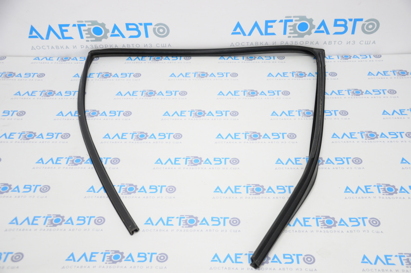 Rear left window seal for Toyota Camry v70 18-24