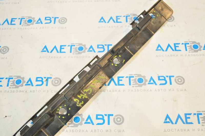 Rear bumper mount central Ford Fusion mk5 13-19 defect fastening