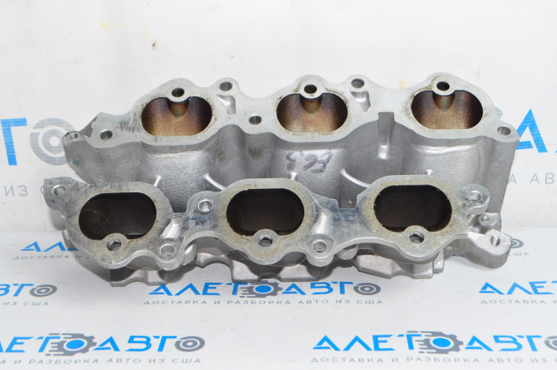 Collector intake lower part Toyota Highlander 14-16 3.5