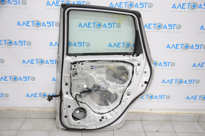 Door assembly rear right Nissan Versa Note 13-19 silver K23, dents