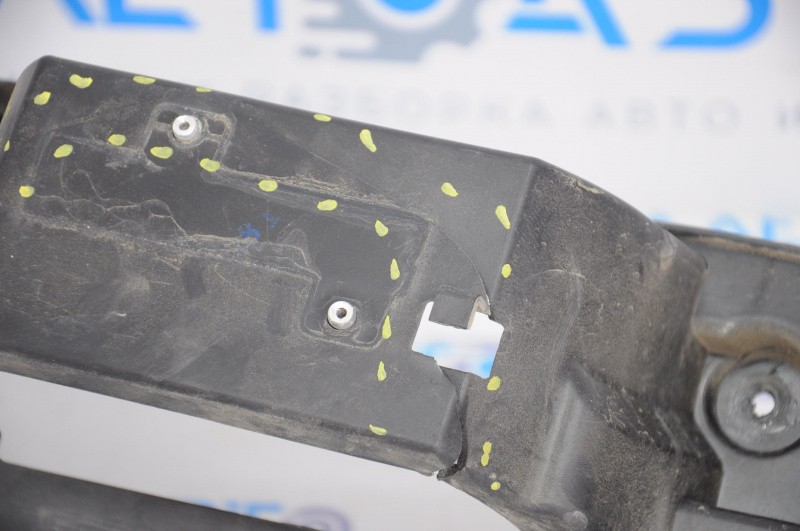 Jeep Renegade 15-23 rear bumper absorber cracked, dented