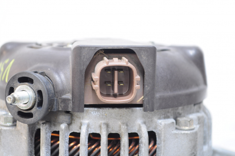 Generator Toyota Camry v50 12-14 2.5 usa
