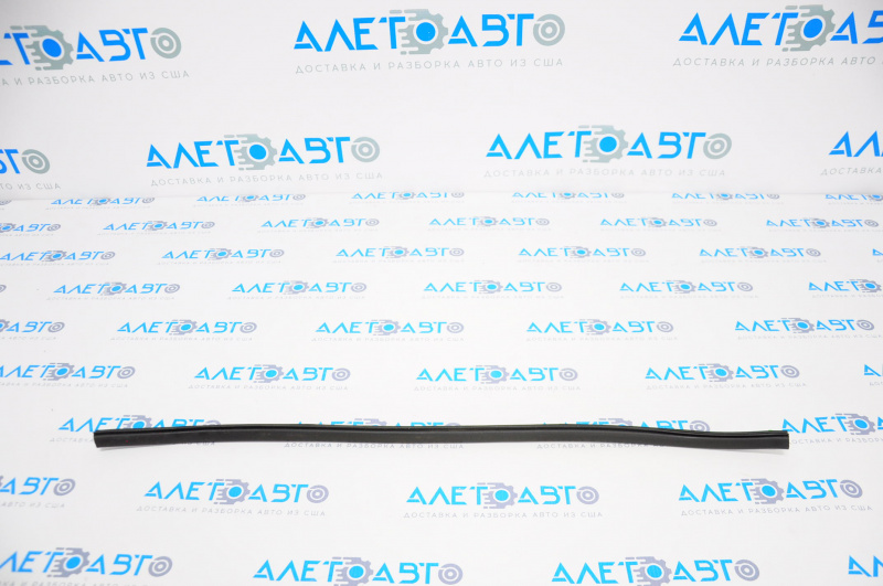 Front left lower door seal Subaru XV Crosstrek 13-17