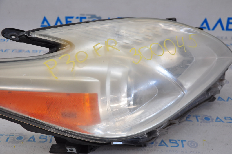 Headlight front right Toyota Prius 30 13-15 bare rest halogen, for polishing