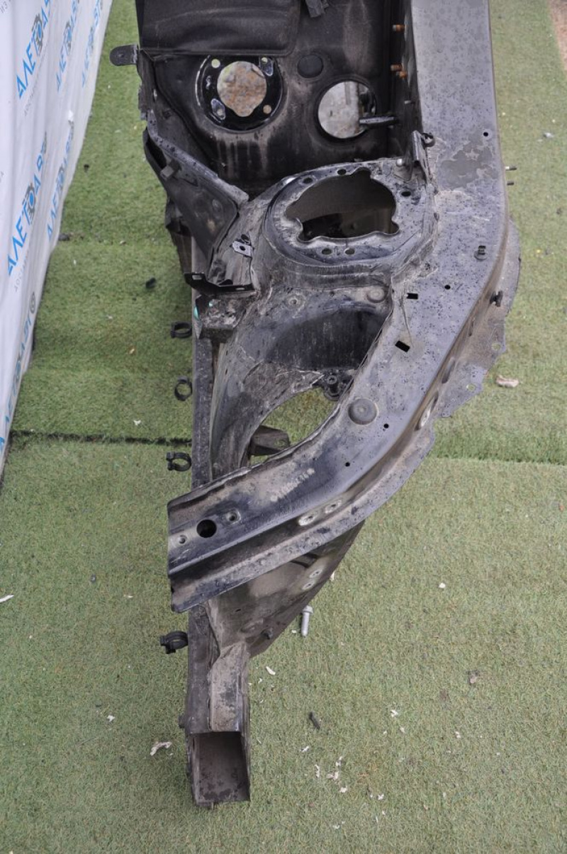 Front left quarter BMW X3 F25 11-17 with eyelash, black