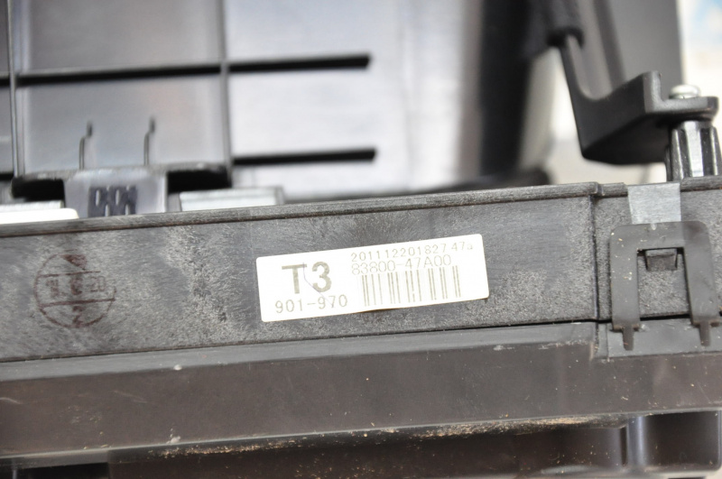 Instrument cluster Toyota Prius 30 10-15 125k