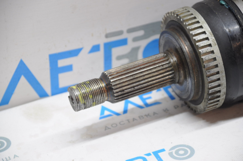 Drive axle shaft front right Kia Optima 11-16 hybrid thread stripped