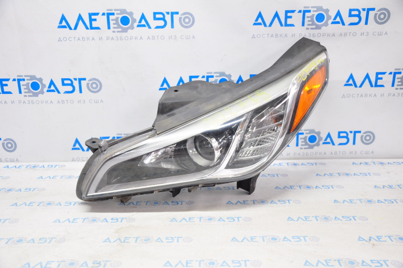 Headlight front left bare Hyundai Sonata 15-17 halogen without fastening, cracks on fastenings