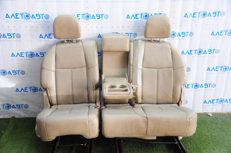 Rear row of seats 2nd row Nissan Pathfinder 13-16 beige leather, needs cleaning, cracks on leather