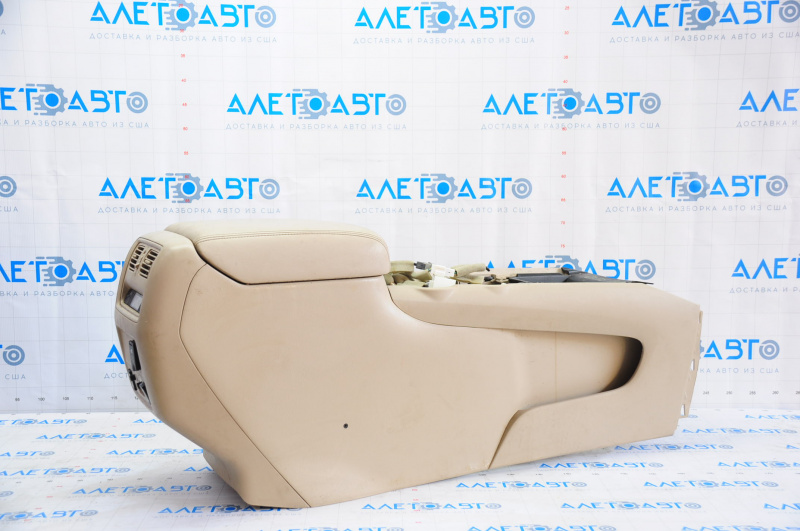 Console central armrest Nissan Pathfinder 13-20 beige leather, scratches, crack