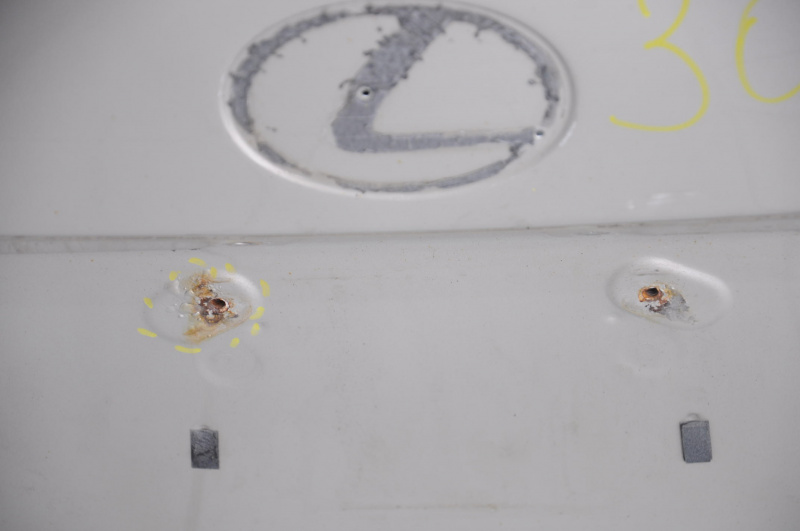Boot door bare Lexus RX300 RX330 RX350 RX400h 04-09 gold 4R4, rust, bumps