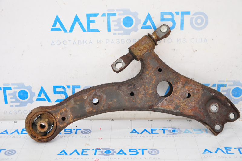 Lower front left arm Lexus RX300 RX330 RX350 RX400h 04-09 torn silent block, rusty