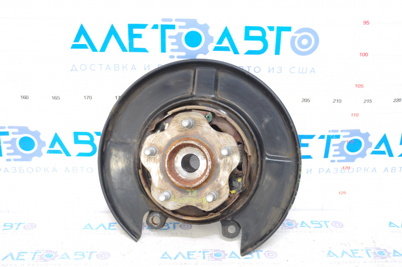 Rear left hub Nissan Rogue Sport 17-22 FWD with cover