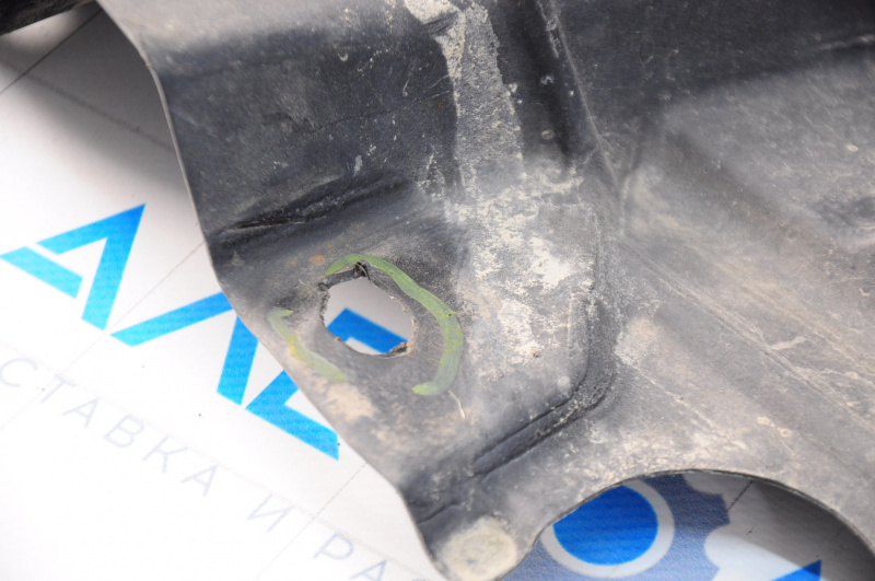 Engine protection left Lexus ES300h ES350 13-15 pre-restoration, broken fastener, worn