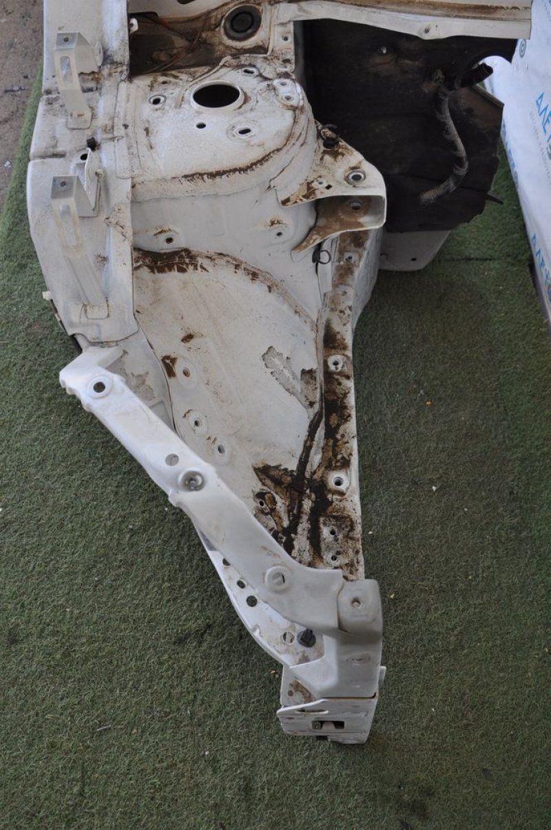 Front right quarter Infiniti JX35 QX60 13-white
