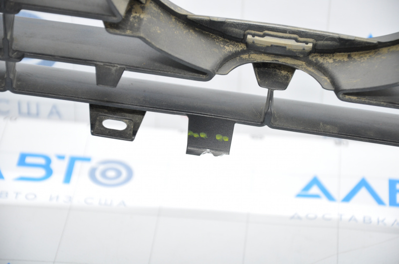 Radiator grill grill Lexus RX350 RX450H 13-15 rest, without emblem, broken fasteners, crack, chrome swelled