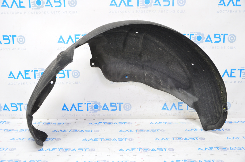 Rear right fender liner Kia Soul 14-16 pre-restoration, tear in fastener