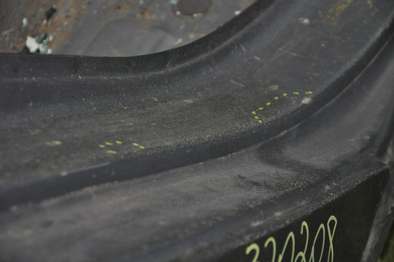 Quarter wing rear right Hyundai Sonata 11-12 graphite, small bumps