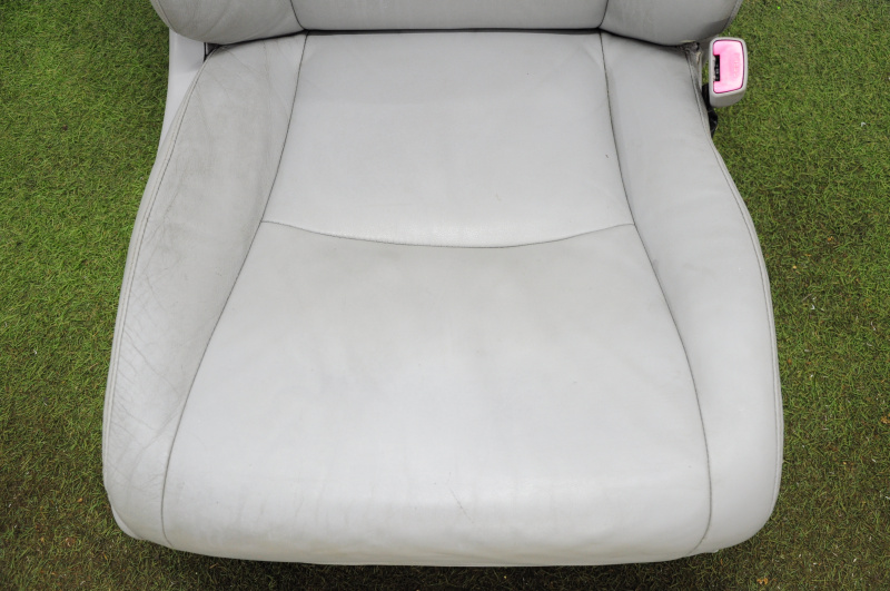 Passenger seat Toyota Highlander 08-10 with airbag, leather gray