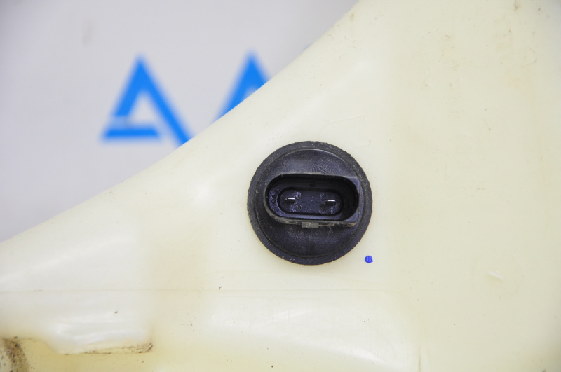 Audi Q7 4L 10-15 washer reservoir with neck, sensor, filter and cover
