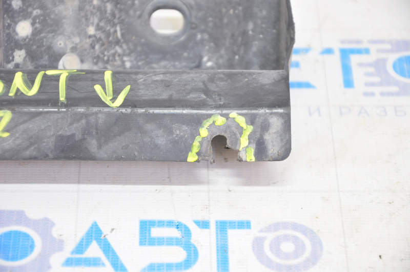 Engine protection fasteners Audi Q7 4L 10-15 breakage of fasteners