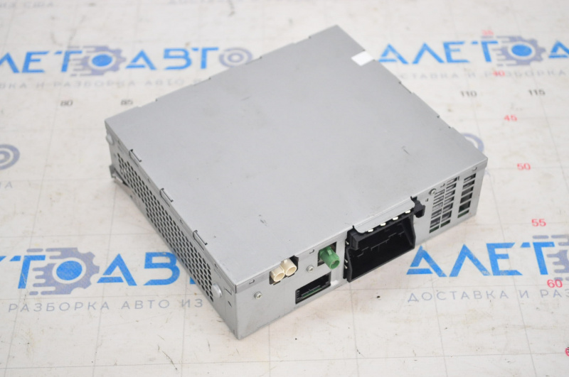 Radio amplifier unit Audi A4 B8 08-16