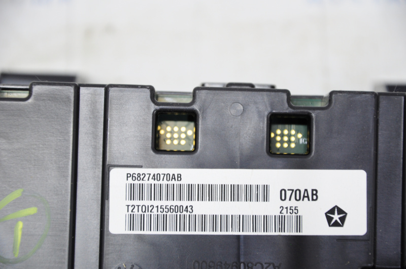 Instrument cluster Jeep Cherokee KL 14-16 2.4 large display 103k
