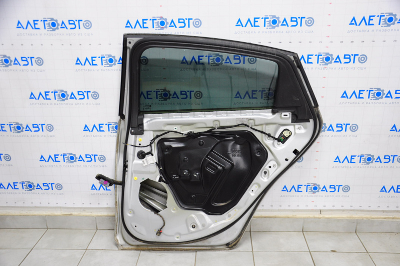 Door assembly rear right Chevrolet Malibu 16-23 silver GAN, butts
