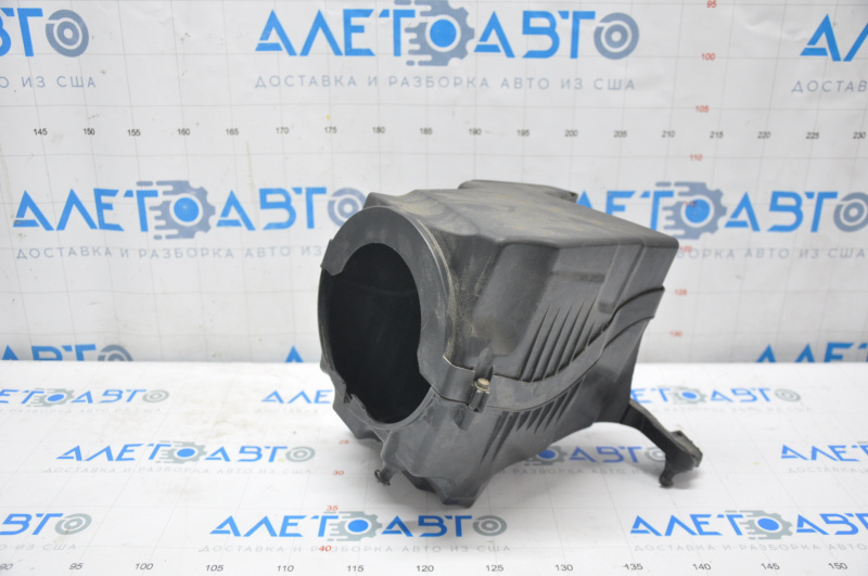 Air filter housing Ford Escape MK3 13-19 1.5T 1.6T, cracked mount