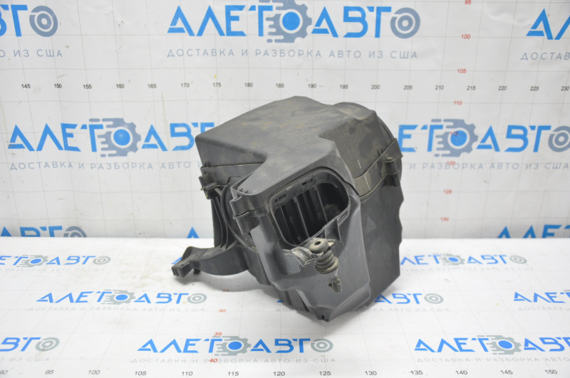 Air filter housing Ford Escape MK3 13-19 1.5T 1.6T, cracked mount