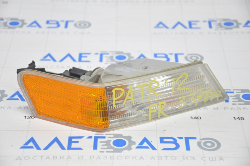 Right turn signal Jeep Patriot 11-17 reflector has come off