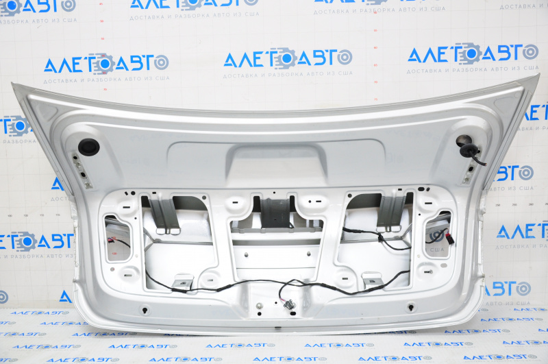 Trunk lid VW Passat b7 12-15 USA gray LA7W, rust, paint blistered