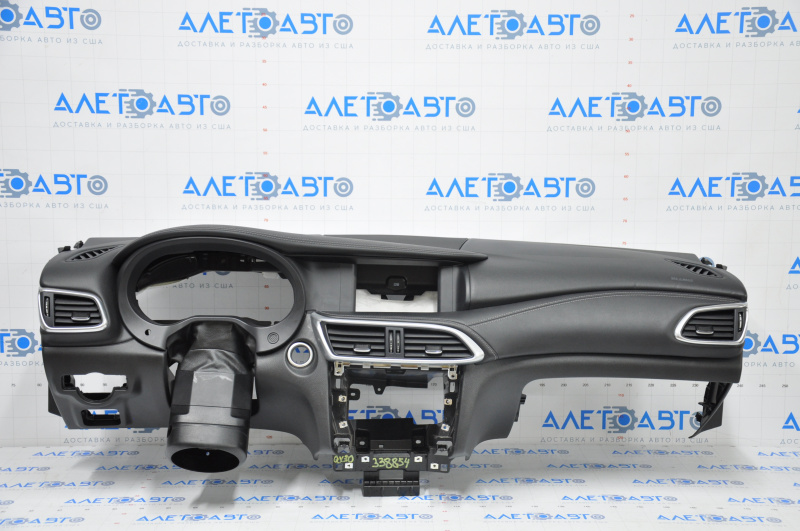 Torpedo front panel with AIRBAG Infiniti QX30 17-19 black, with Bose speaker, scratch, bumps