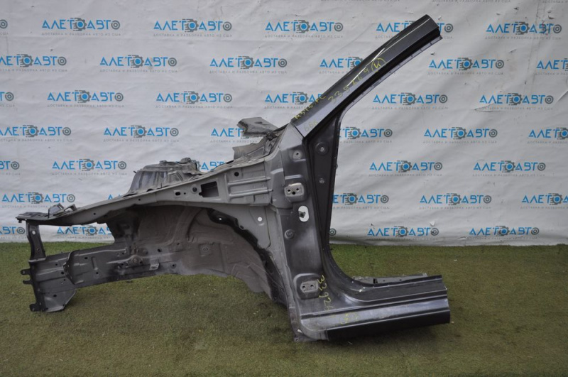 Front quarter left Mazda 3 14-18 BM graphite