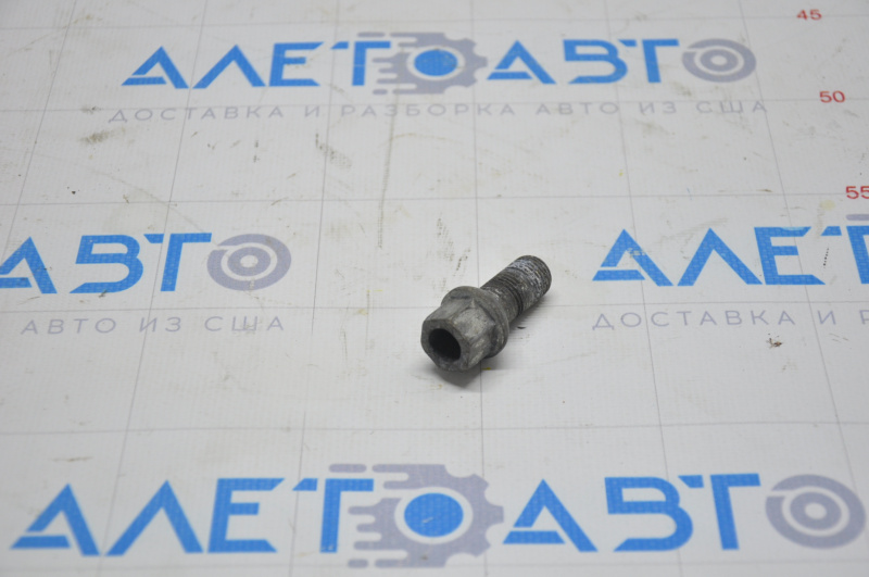 Wheel bolt d17 M14x1.5 VW Tiguan 09-11