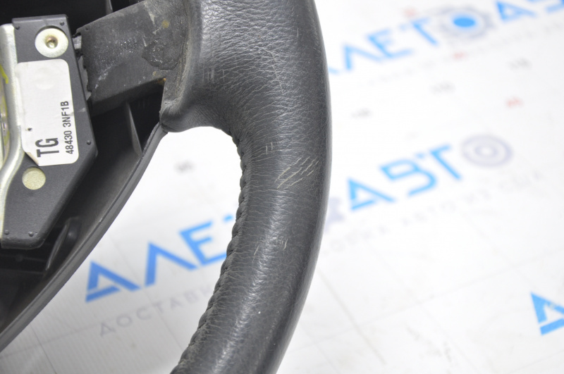 Naked steering wheel Nissan Leaf 13-17 leather black with heating scratches