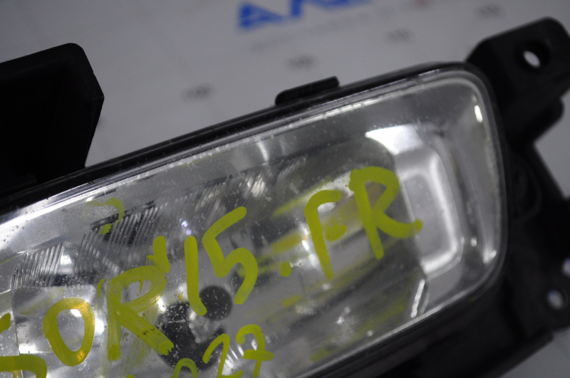 Fog lamp PTF right Kia Sorento 14-15 rest USA with bracket, sand