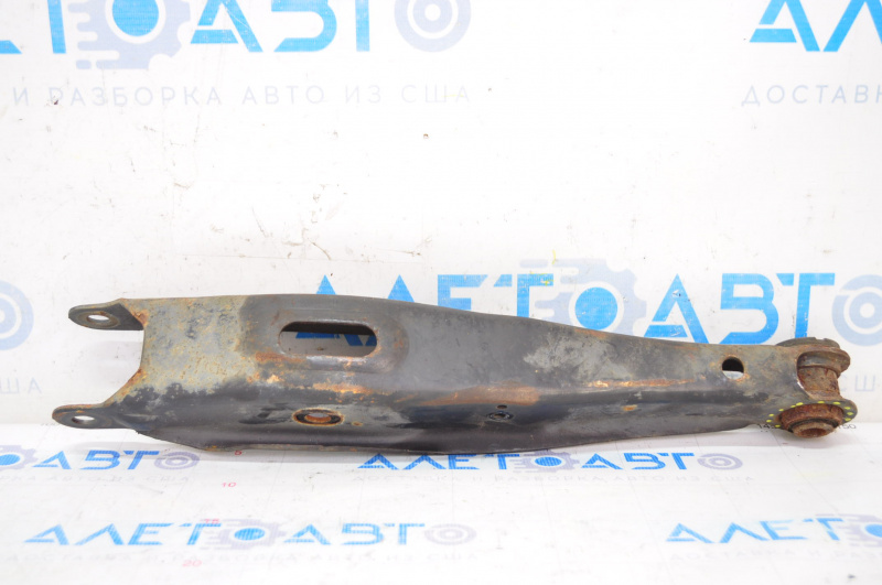 Lower rear right arm Lexus GS300 GS350 GS430 GS450h 06-11 silent block for replacement