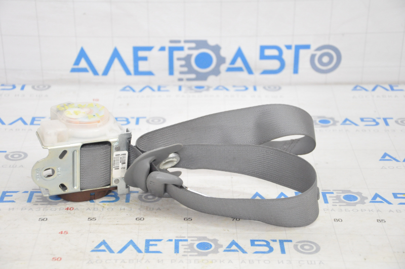 Seat belt 2 row rear left Toyota Sienna 11-14 gray