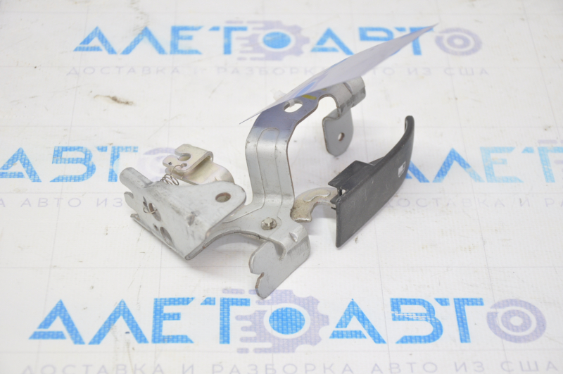 Fuel filler flap release lever Mazda3 03-08 HB