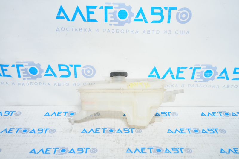 Toyota Rav4 13-18 Coolant Expansion Tank with Cap