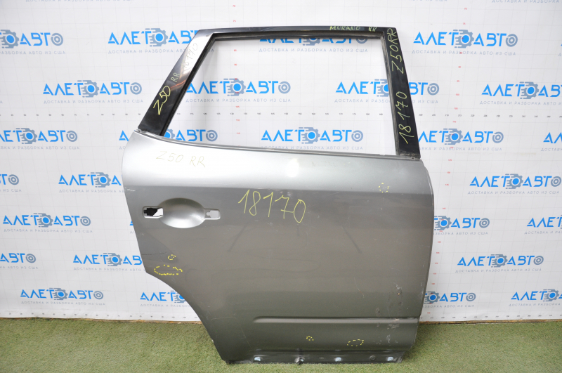 The door is bare rear right Nissan Murano z50 03-05 gray pokes
