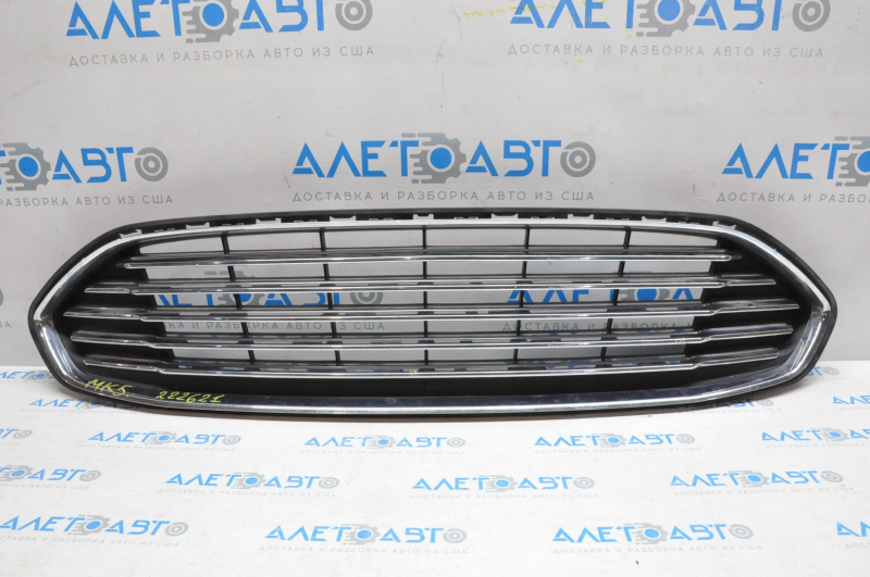 Radiator grill assembly with frame Ford Fusion mk5 13-16 broken fasteners, pokes on chrome